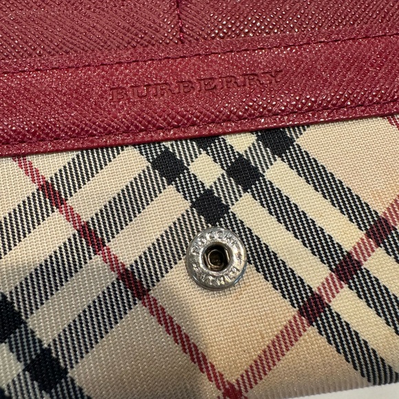 Authentic Burberry kisslock wallet - Picture 7 of 10